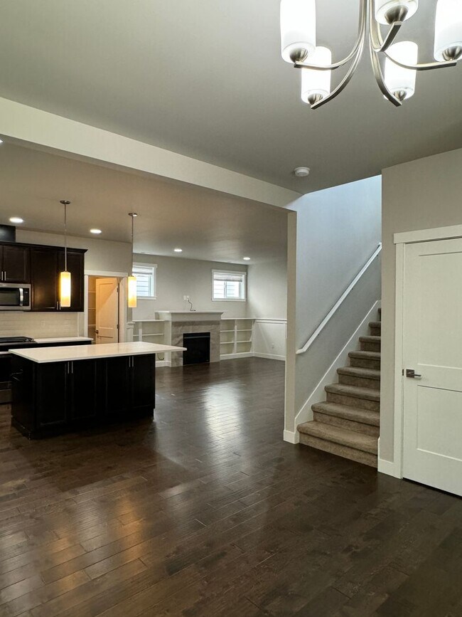 Building Photo - Wonderful Central Kitsap 4 bedroom in Village View neighborhood...now available