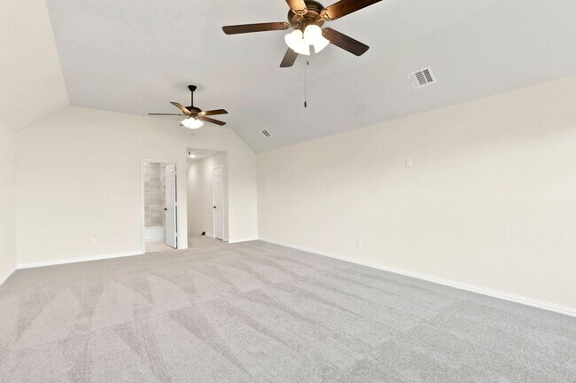 Building Photo - 601 Winslow Ln
