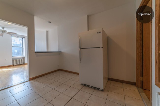 Building Photo - 1712 Second Avenue