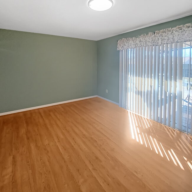 Building Photo - Pet Friendly Mid-Century Modern Rambler wi...