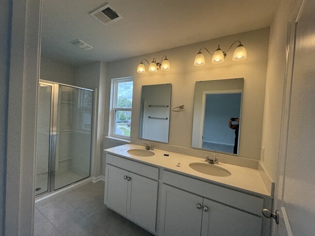 Building Photo - 1011 Sago Palm Ct
