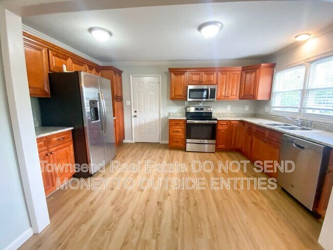 Building Photo - 212 Haverhill Dr