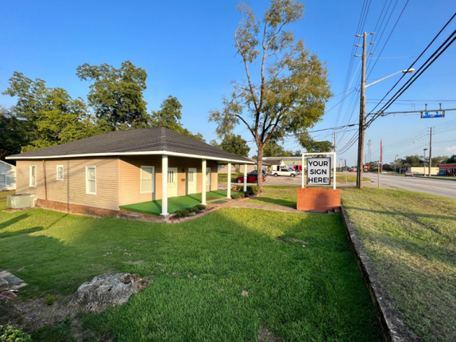 Building Photo - 1811 Broad Ave