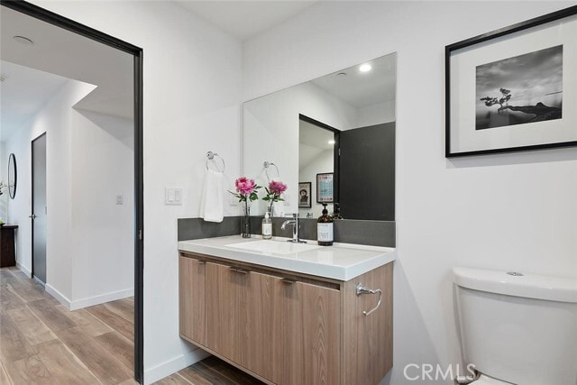 Building Photo - 13536 Vanowen St