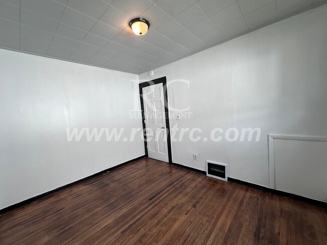 Building Photo - 1203 Cleveland-