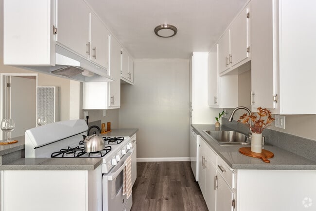 Interior Photo - North View Terrace