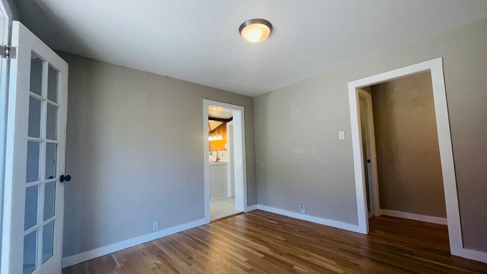 Building Photo - 713 Lighthouse Ave