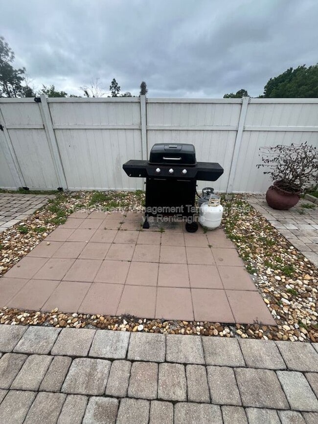 Building Photo - 6900 Miami St