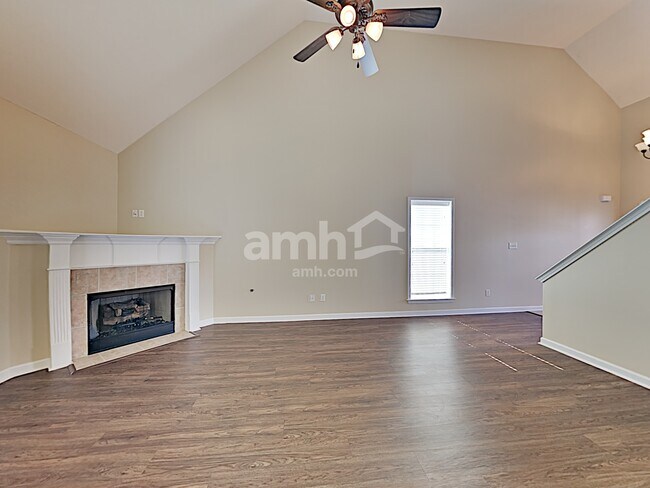 Building Photo - 2935 Geoffrey Dr