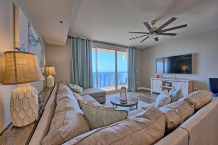 Building Photo - 9900 S Thomas Dr