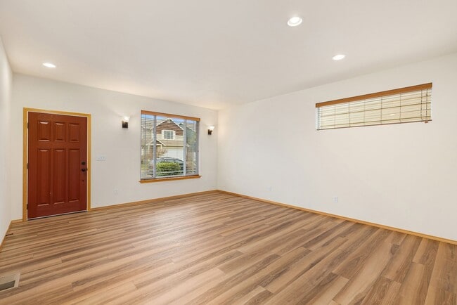 Building Photo - Well Maintained Bothell 4 Bedroom 2.5 Bath Home - Fantastic School District
