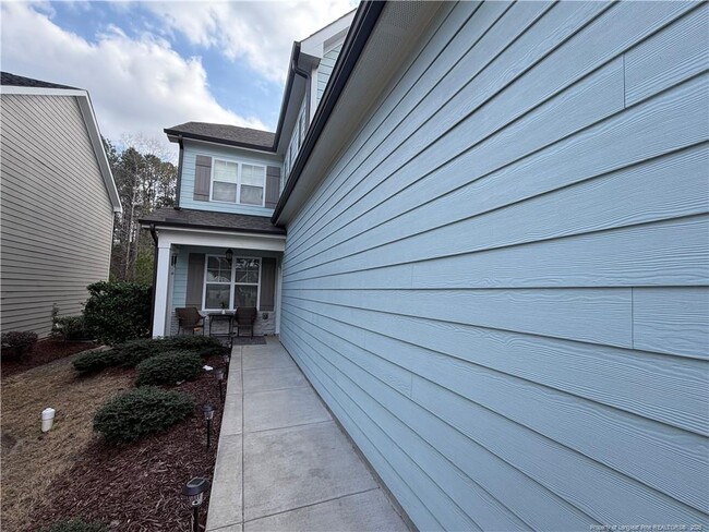 Building Photo - 68 Spruce Holw Cir