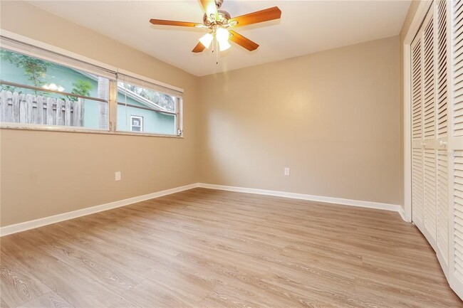 Building Photo - 1352 Ranchwood Dr