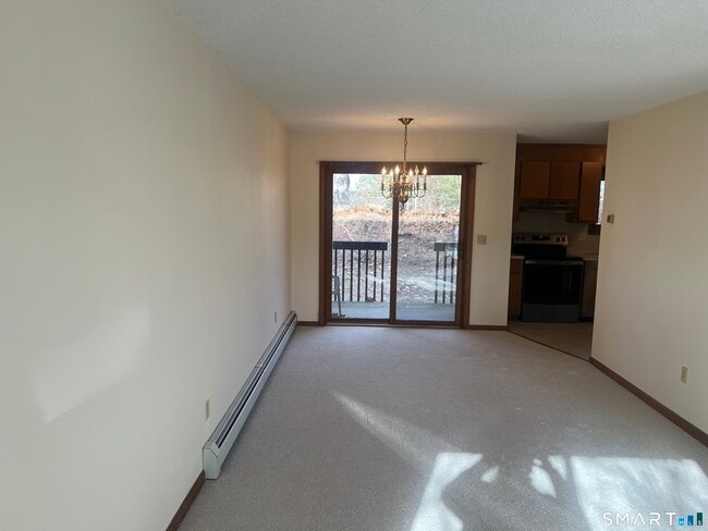 Building Photo - 649 Middle Tpke E