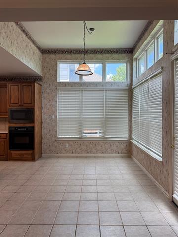 Building Photo - 7428 Spicewood Dr