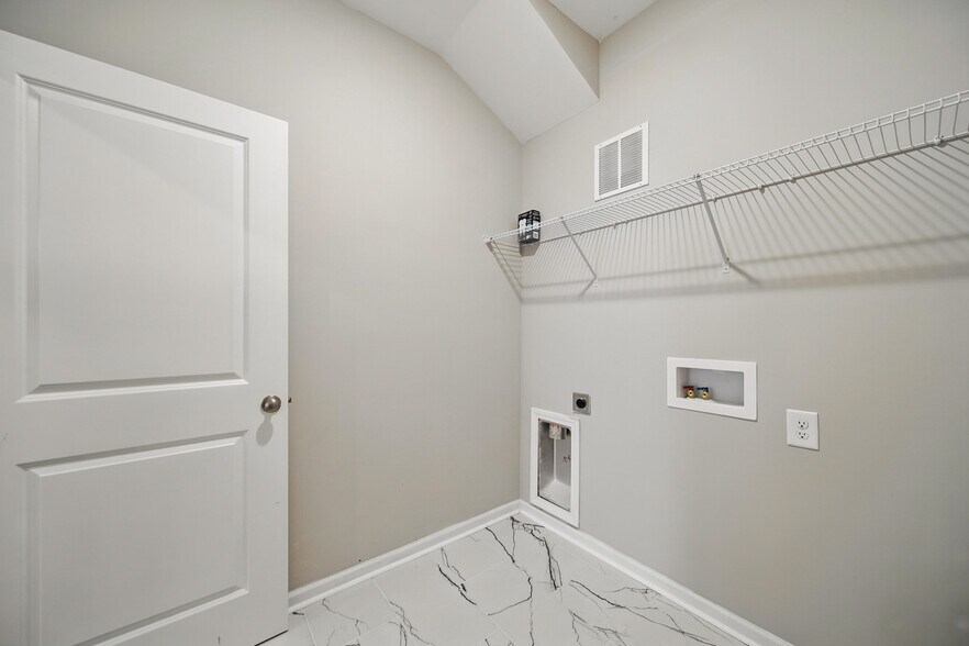 Walk in Laundry room - 216 Legion Dr
