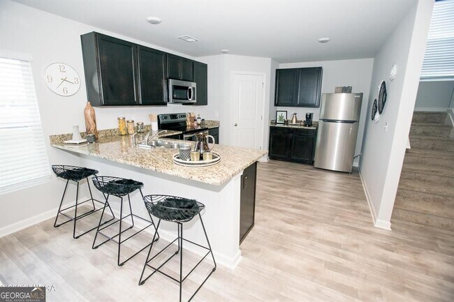 Building Photo - 178 Goodall Woods Dr