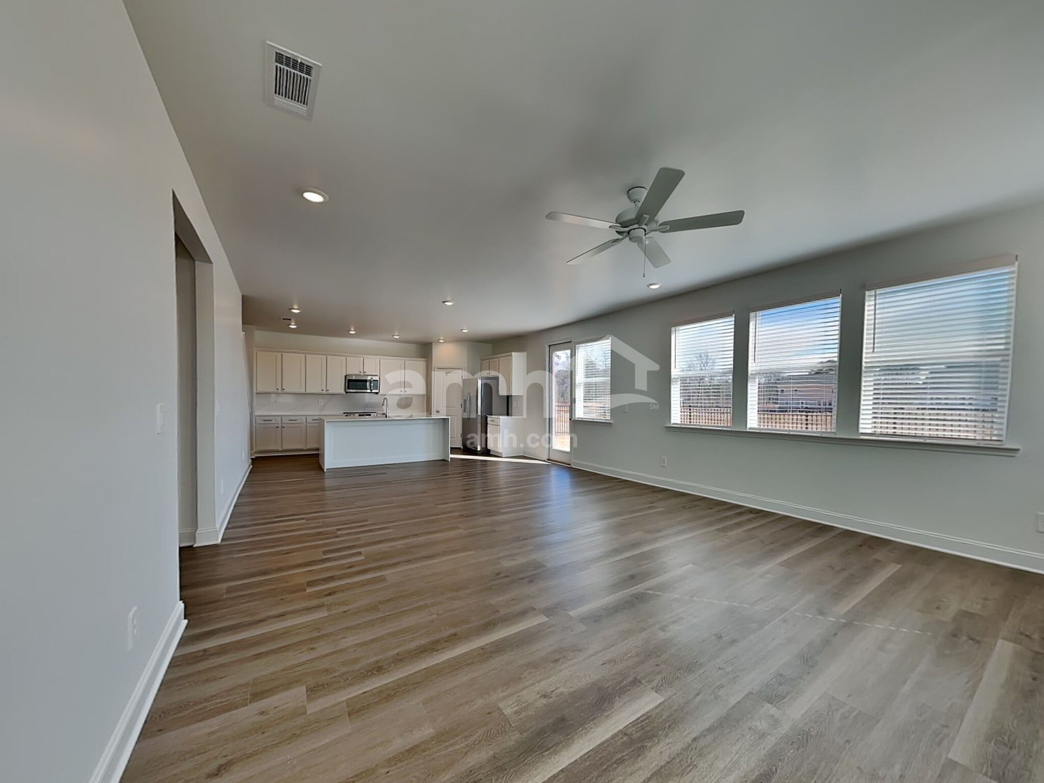 Building Photo - 212 Chase Ln