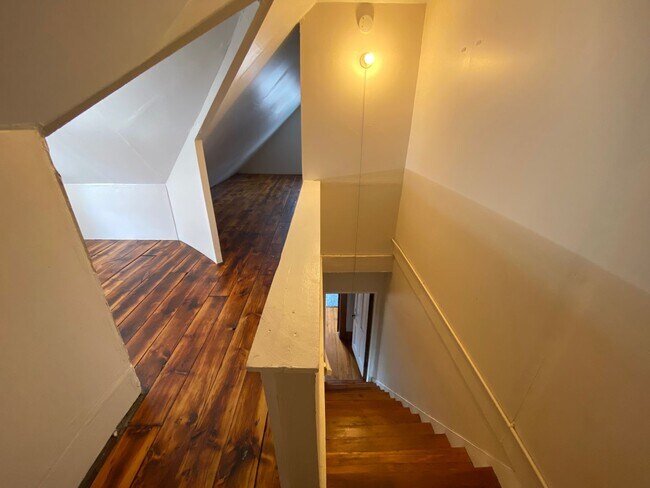 Building Photo - Price Ave 49-51 NCR