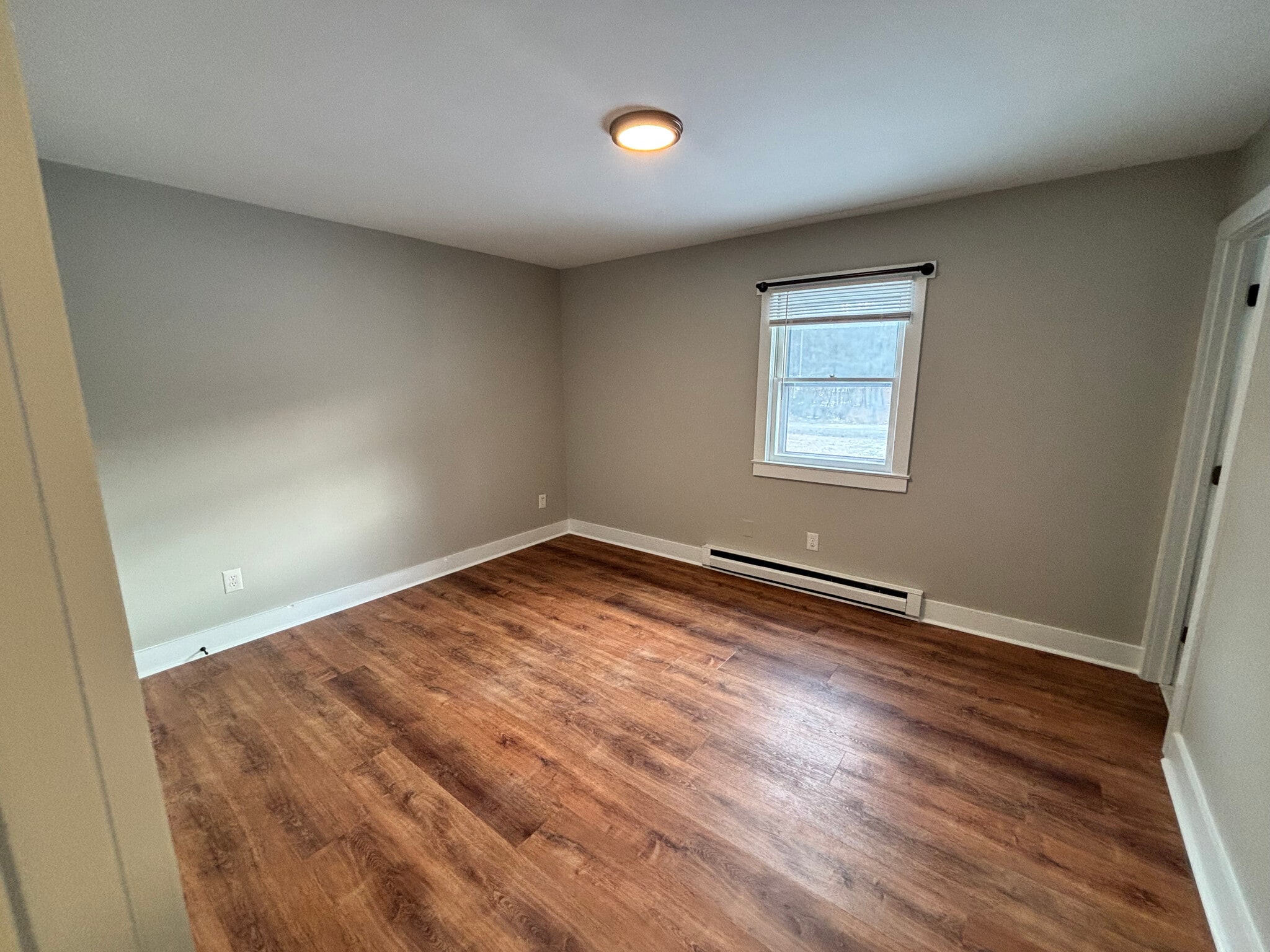 Primary Bedroom - 21116 Wells St