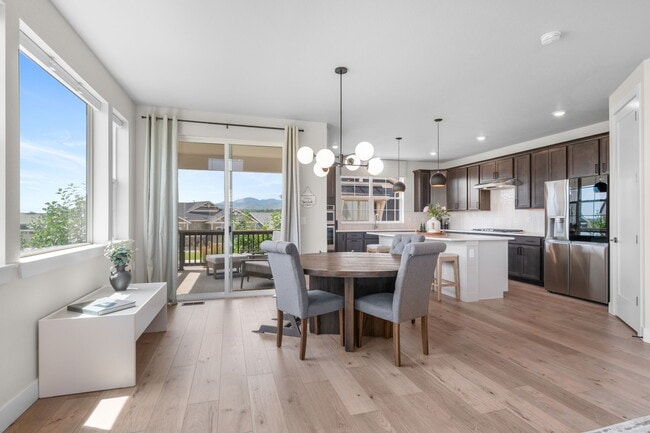 Building Photo - 6625 S Lee St