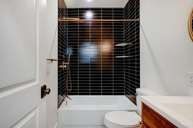Building Photo - 513 Cobbs Creek Pkwy