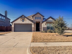 Building Photo - Charming 3-Bed Oasis with 2 Baths and Spacious 2045 Sq Ft Living in Burleson ISD!