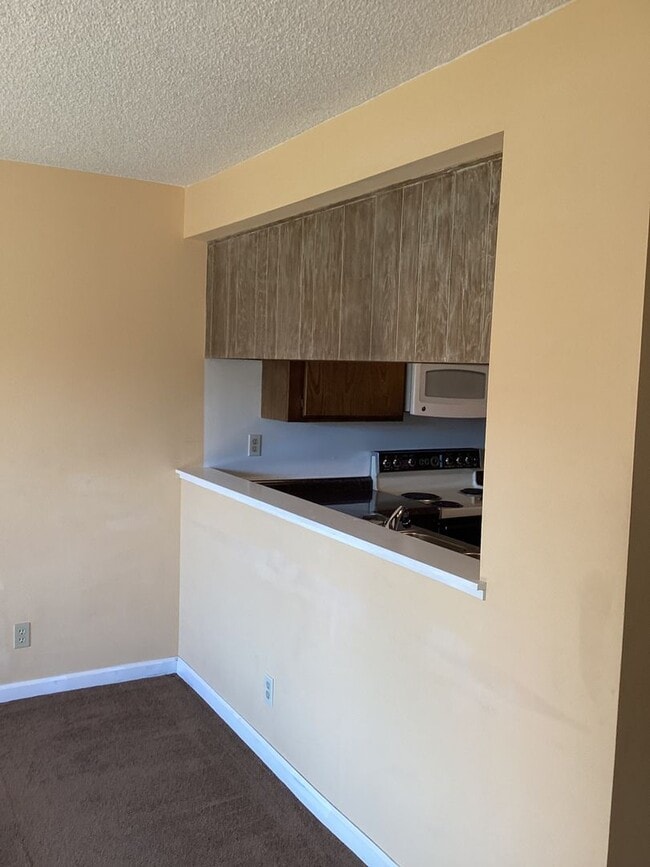 Building Photo - Large Two Story Condo In the Orcutt Bluffs with Easy Access to 135/Vandenberg SFB