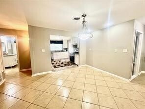 Building Photo - 919 Saddle Rock Dr
