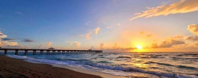 Building Photo - 353 S US Hwy 1