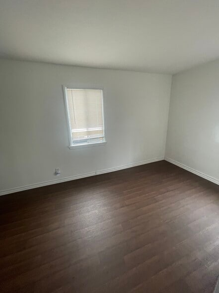 Building Photo - 8033 Rosecrans Ave