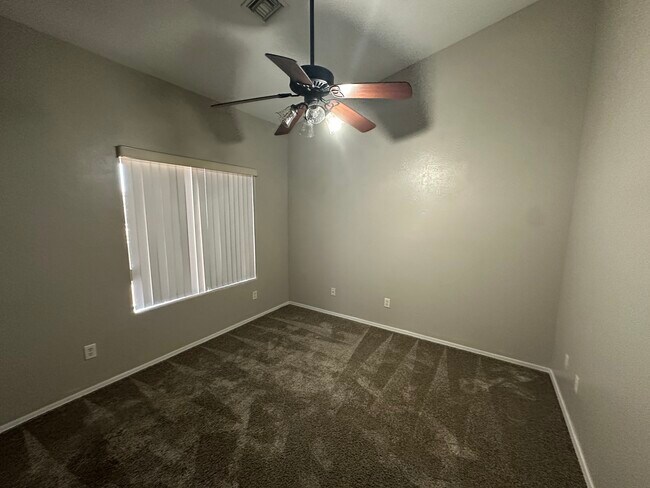 Building Photo - 4792 28th Ln