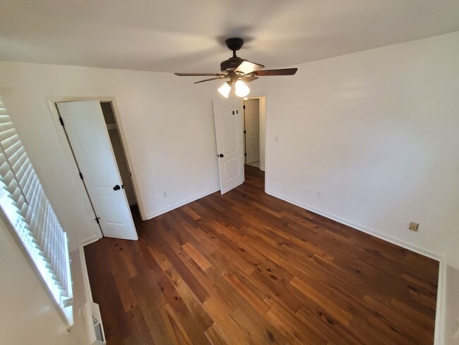 Building Photo - 406 Missimer Ln