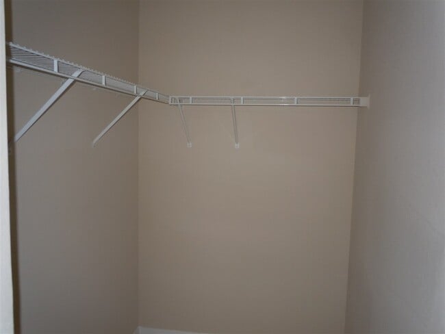 Building Photo - 130 Old Town Pkwy