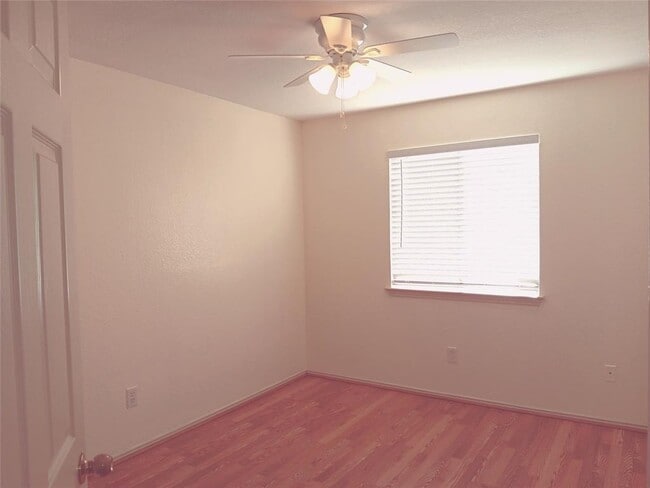 Building Photo - 14645 Montoro Dr