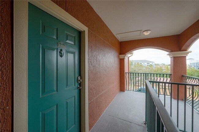 Building Photo - 2709 Via Cipriani