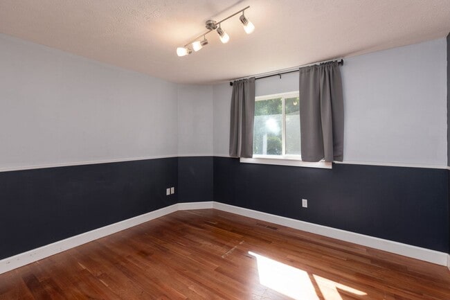 Building Photo - Updated North Spokane Home for Rent