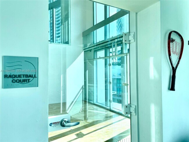 Building Photo - 350 S Miami Ave