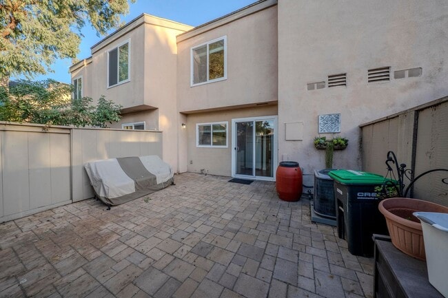 Building Photo - 101 West Riverdale Ave