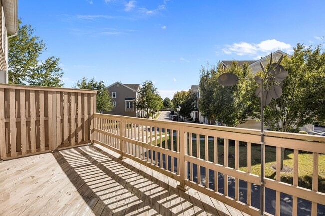 Building Photo - Beautiful Townhome for Rent in Virginia Beach With Free Internet!