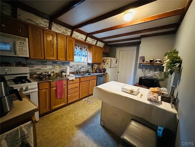 Building Photo - 8 Greenbush St