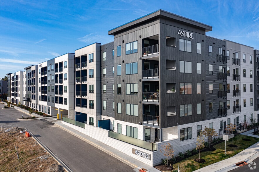 Building Photo - Aspire Kenwood Apartments