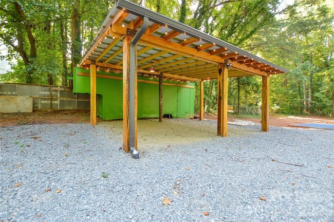 Building Photo - 5821 Hornet Dr