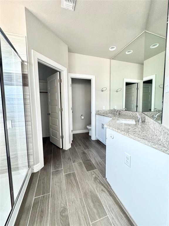 Building Photo - 100 Bailey Kay Ct