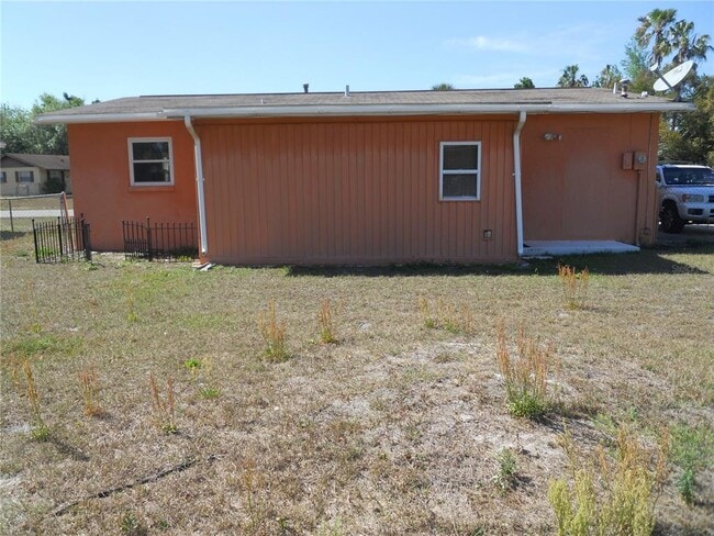 Building Photo - 2531 Sable Ave