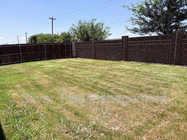 Building Photo - 10921 Rockchapel Dr
