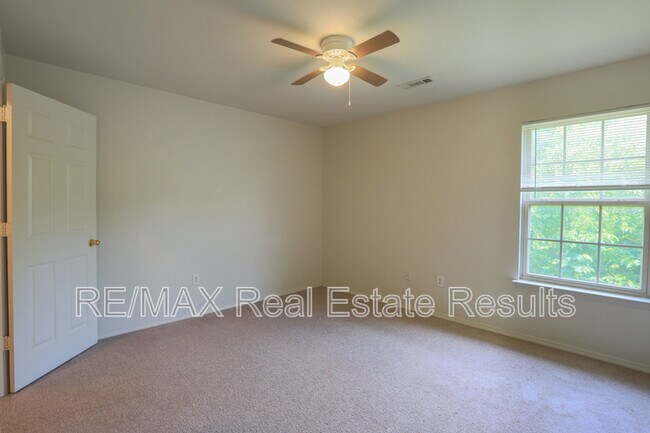 Building Photo - 3600 SW Deerfield Blvd
