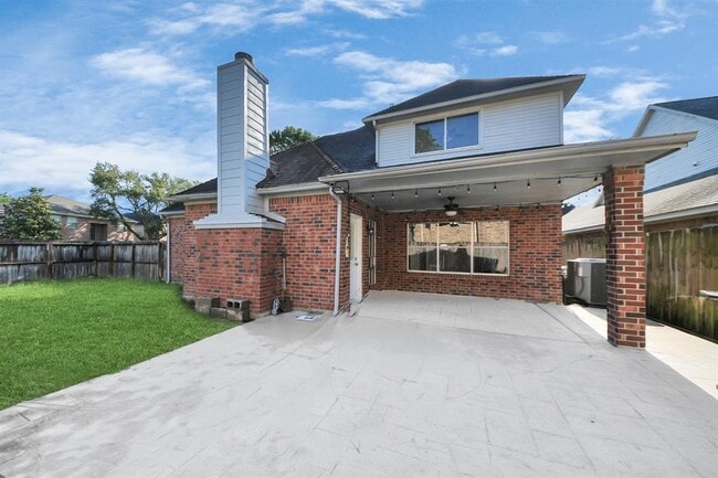 Building Photo - 5723 Whitemills Dr