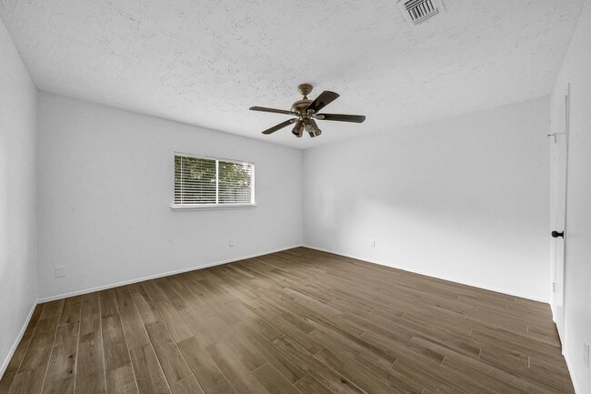 Building Photo - 23823 Griffin House Ln