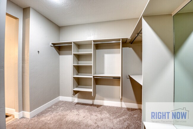 Building Photo - 1497 W Tenzing St